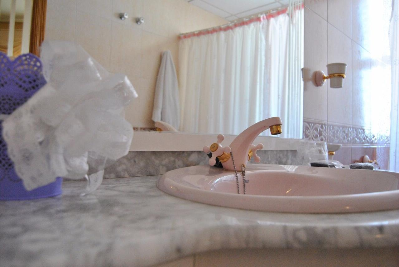 Hotel Las Dehesas Navalvillar de Pela Екстер'єр фото